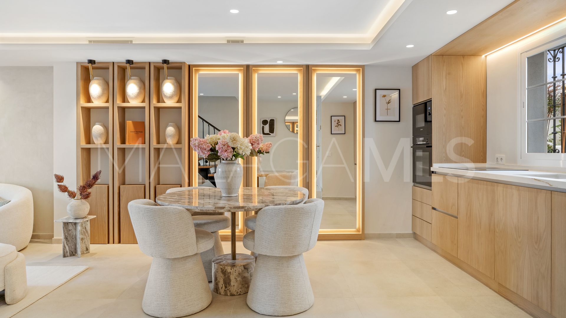 Radhus for sale in Marbella Golden Mile