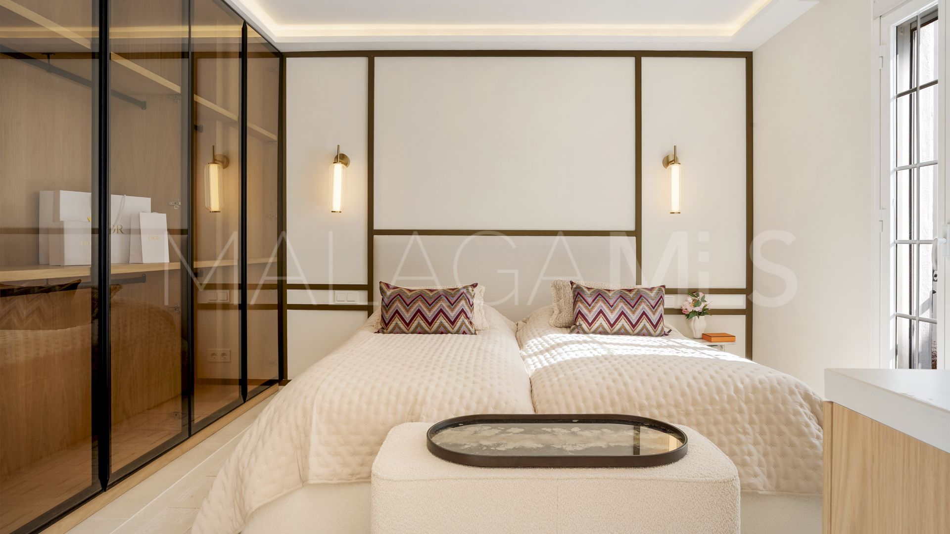 Radhus for sale in Marbella Golden Mile