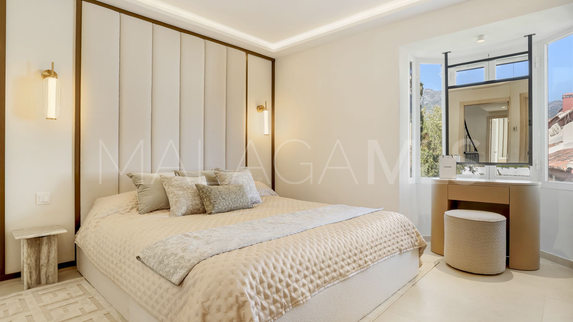 Radhus for sale in Marbella Golden Mile