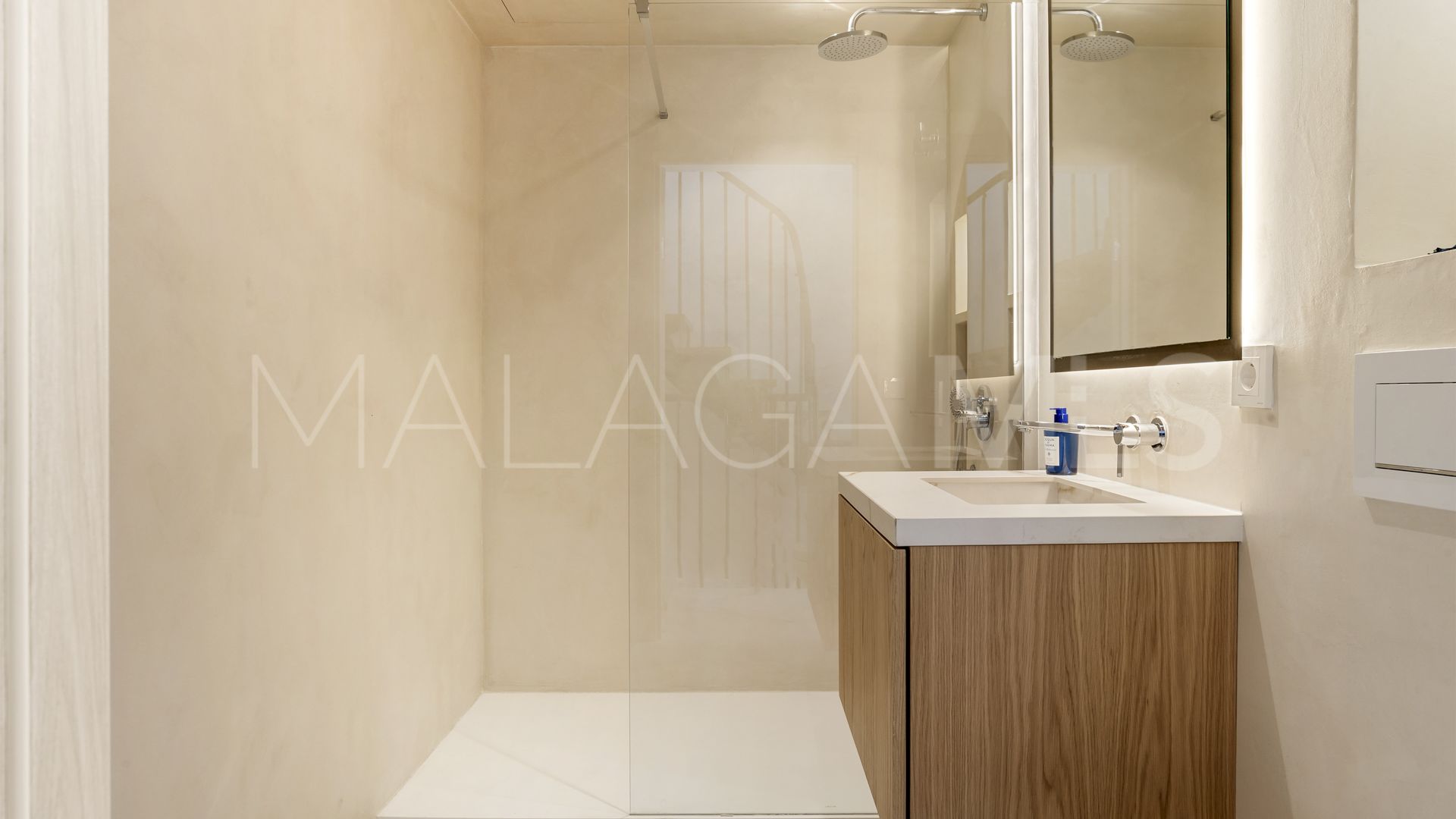 Radhus for sale in Marbella Golden Mile