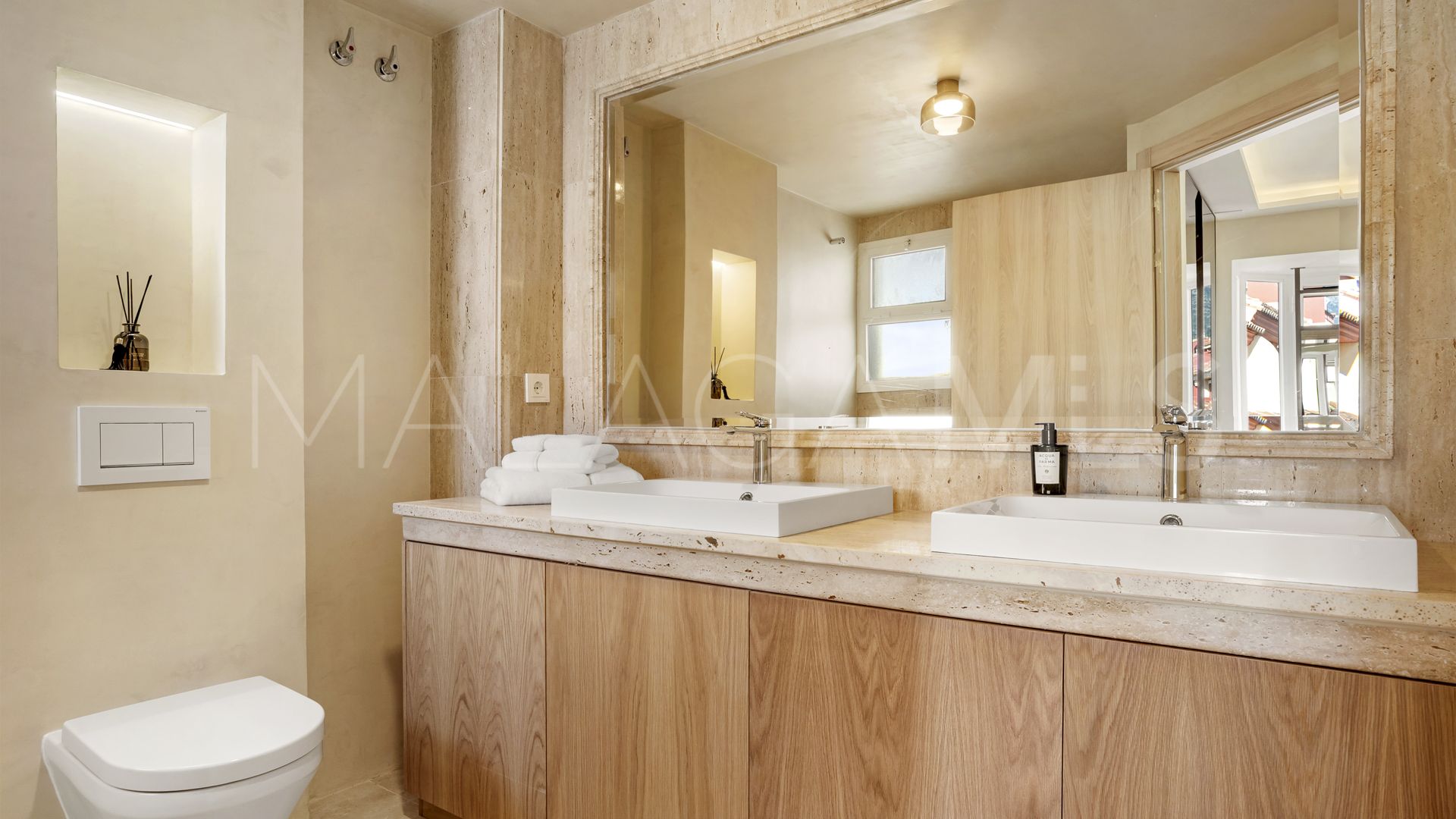 Radhus for sale in Marbella Golden Mile