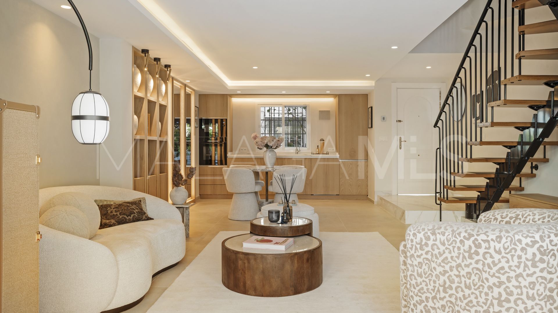 Radhus for sale in Marbella Golden Mile