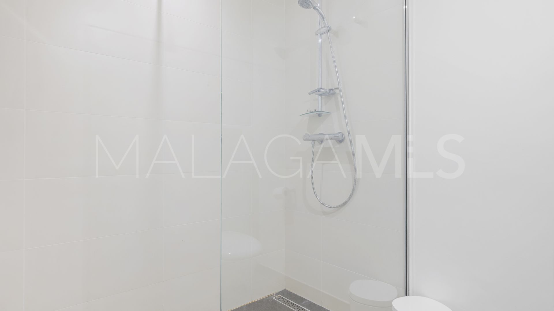 Town house for sale in Benahavis with 5 bedrooms