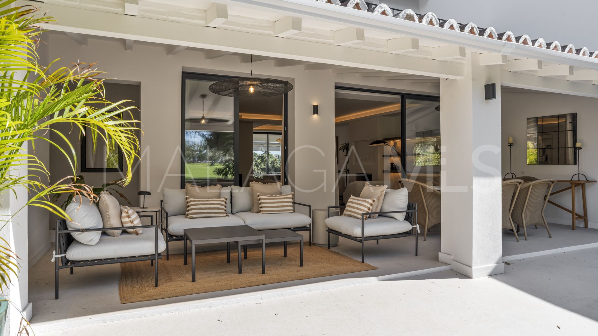 Radhus for sale in Los Olivos