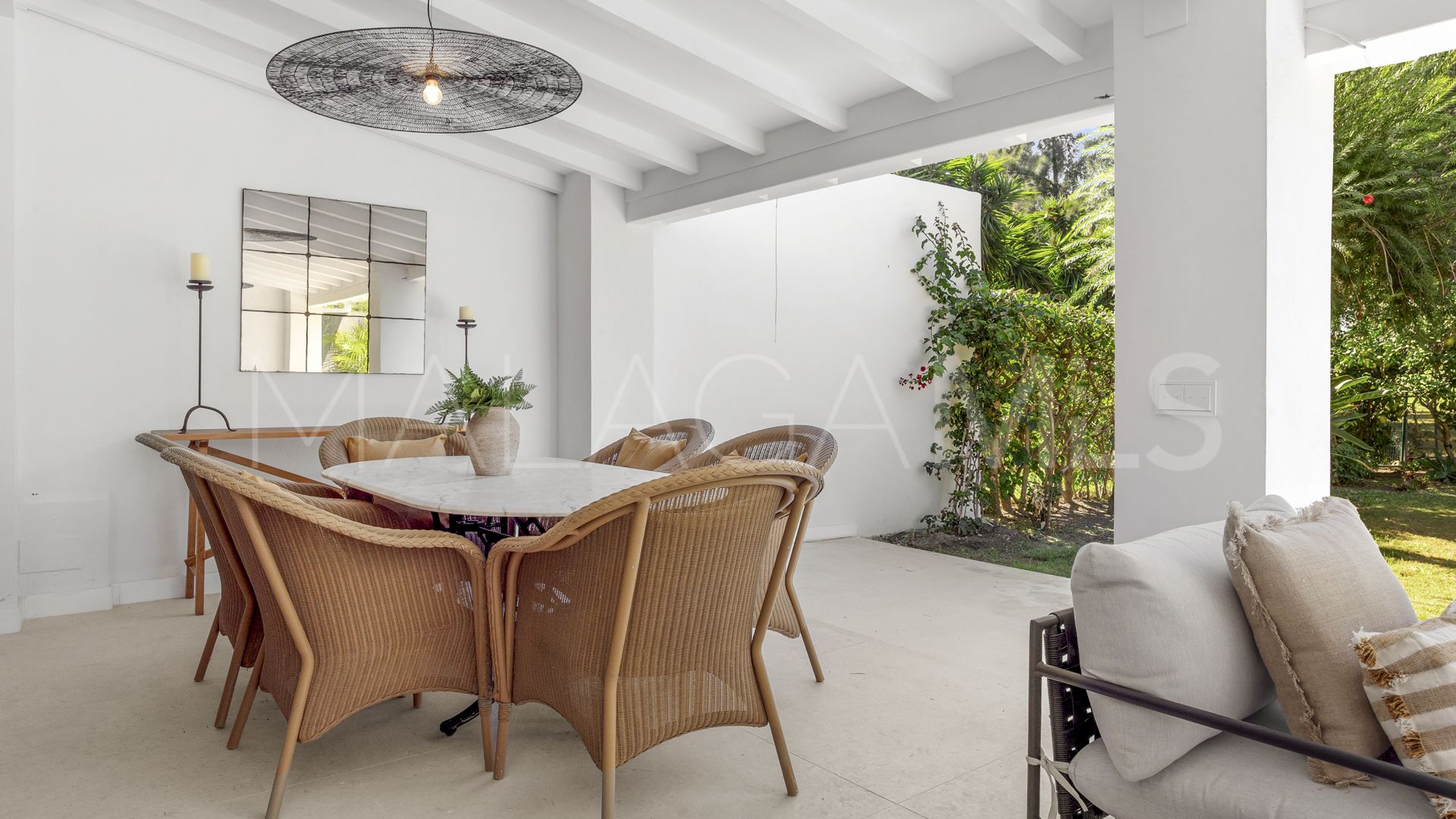 Radhus for sale in Los Olivos