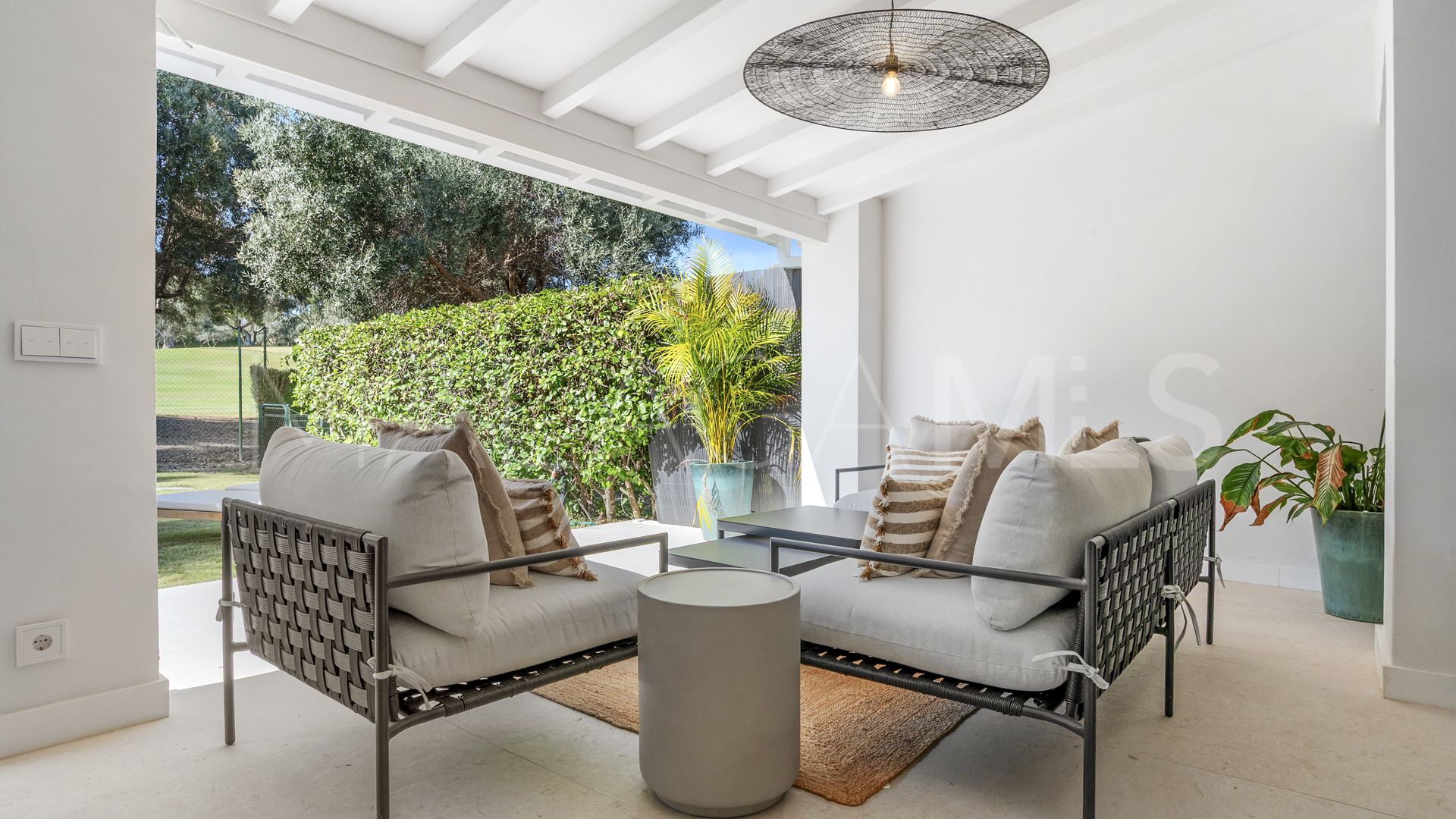 Radhus for sale in Los Olivos