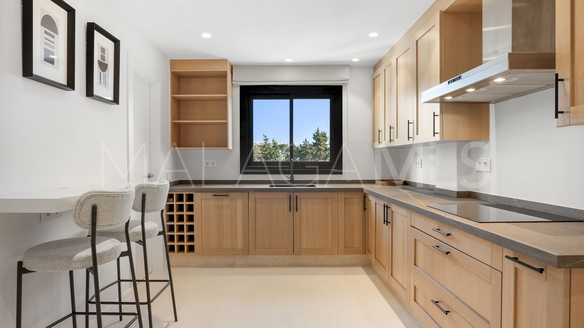 Radhus for sale in Los Olivos