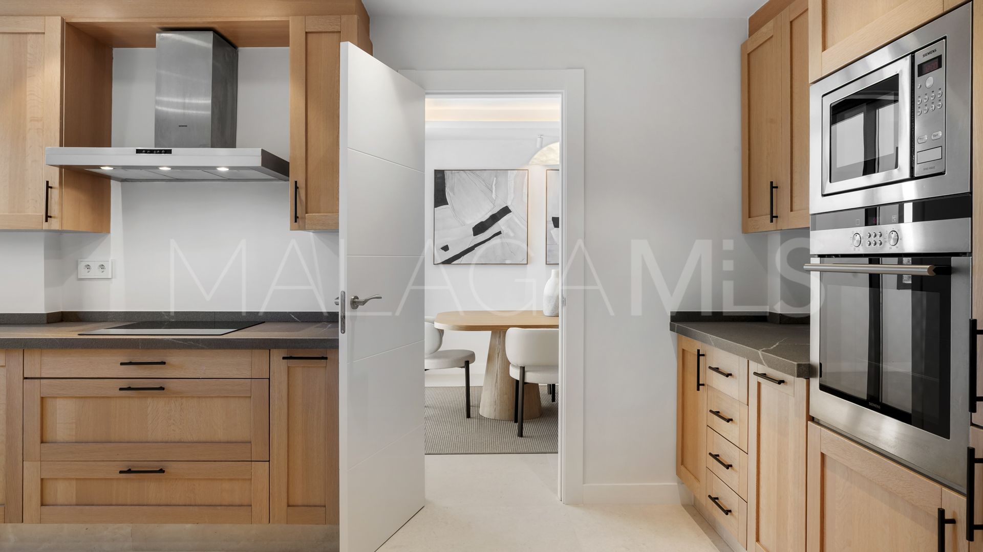 Radhus for sale in Los Olivos