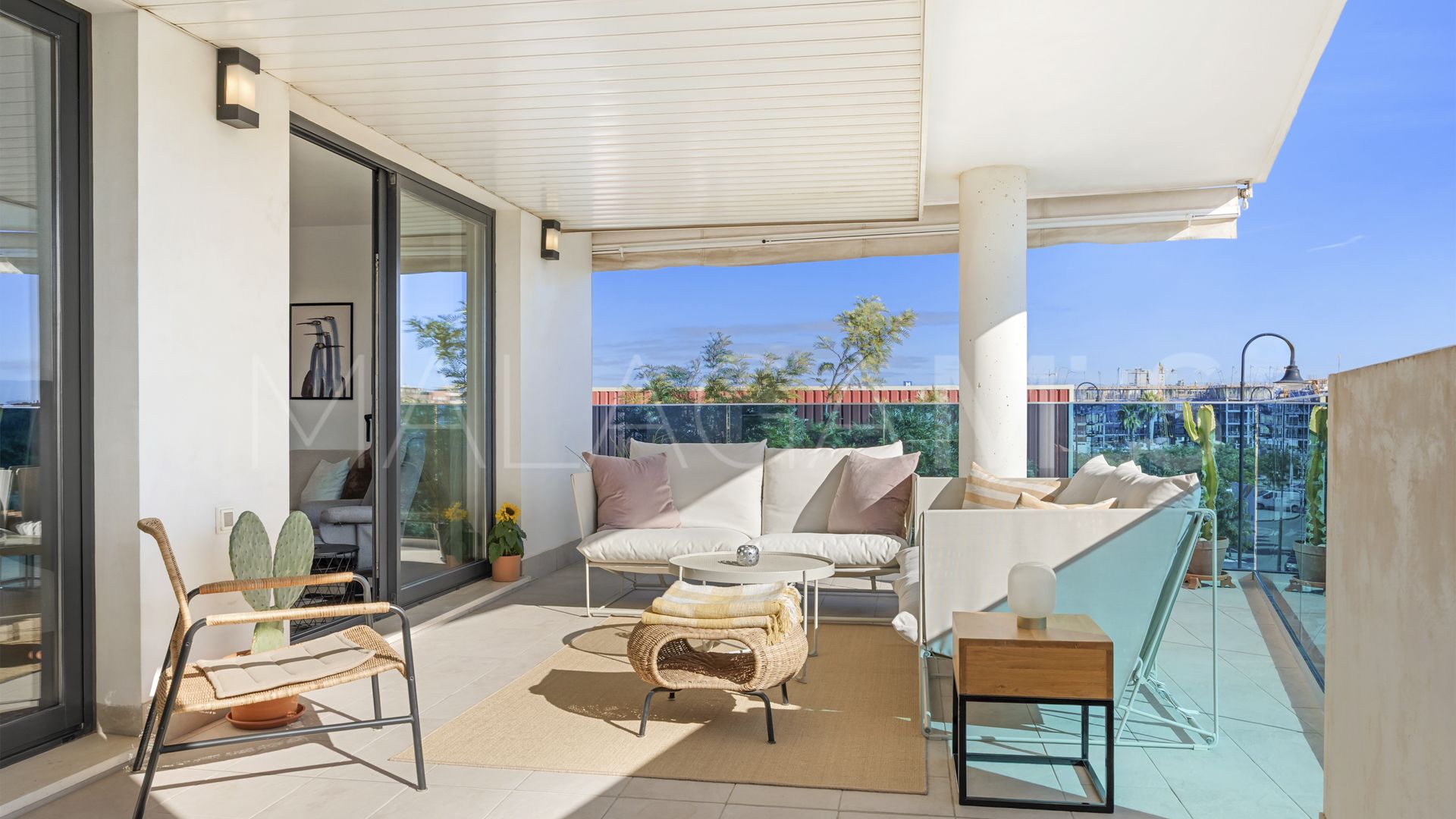 For sale Las Lagunas 2 bedrooms apartment