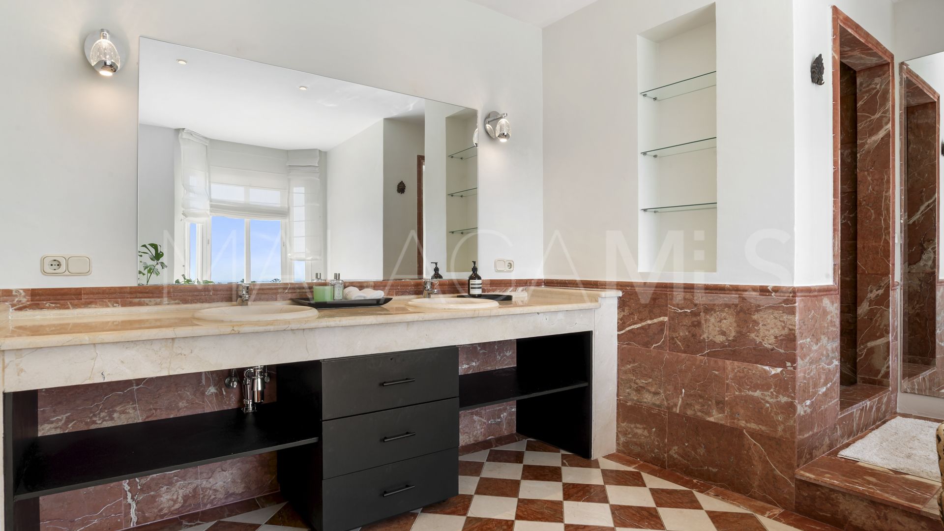 Nueva Andalucia, casa for sale