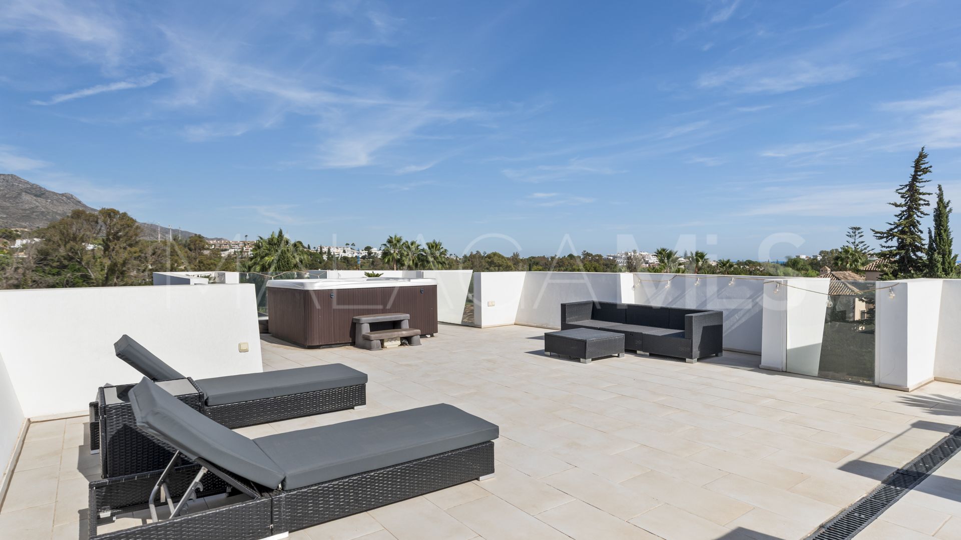 Hus i byn for sale in La Cerquilla