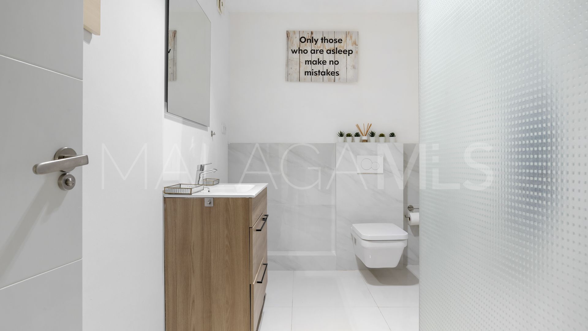 Hus i byn for sale in La Cerquilla