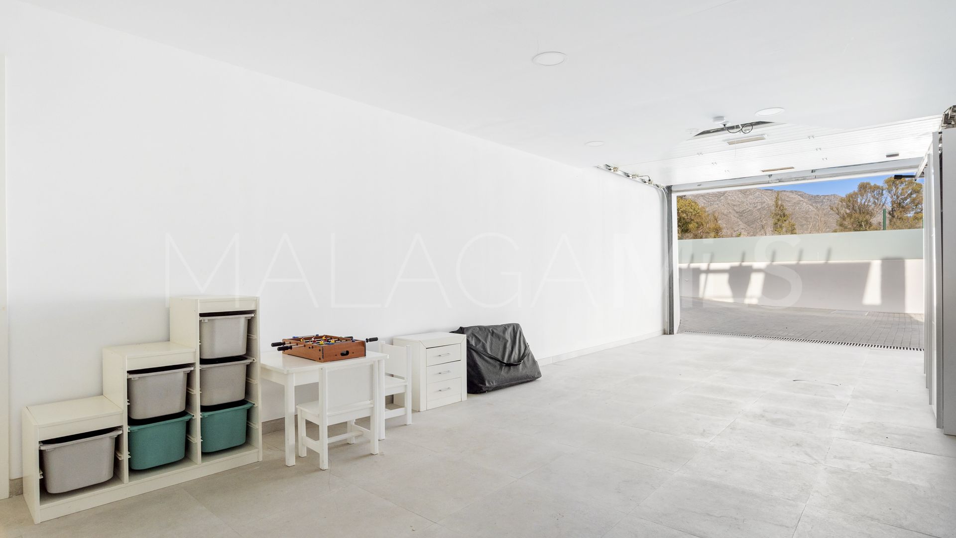 Hus i byn for sale in La Cerquilla