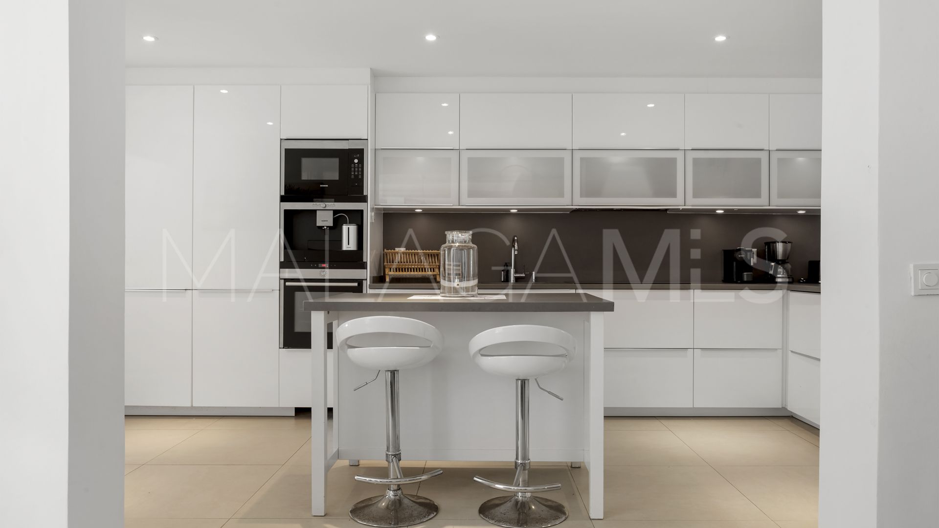 Haus for sale in Nueva Andalucia