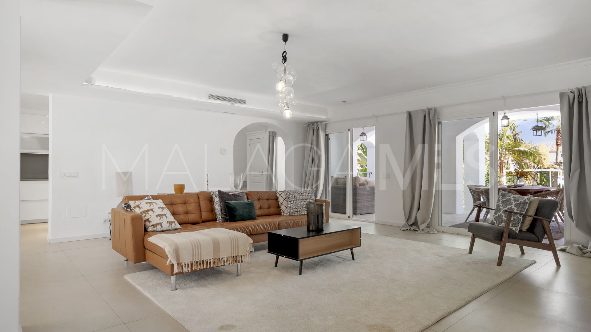 Haus for sale in Nueva Andalucia