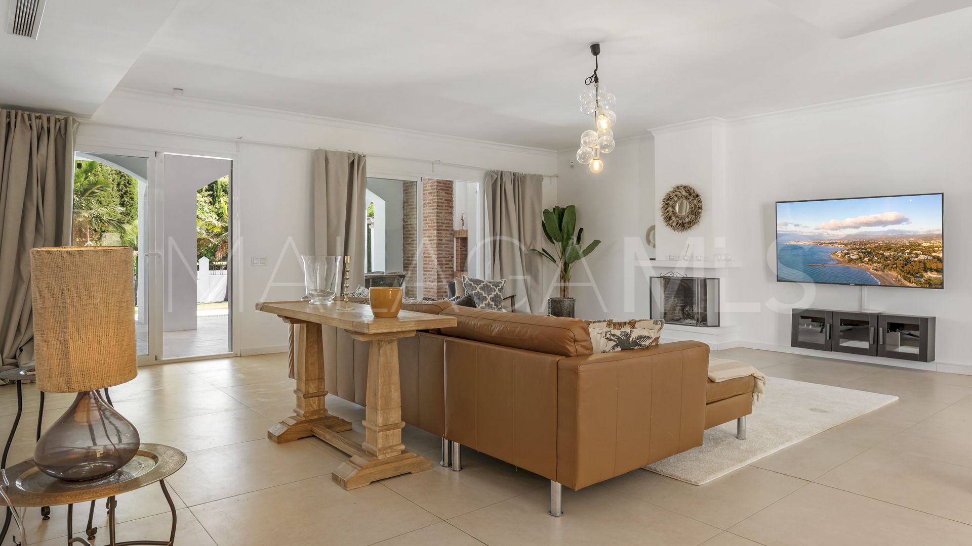 Haus for sale in Nueva Andalucia
