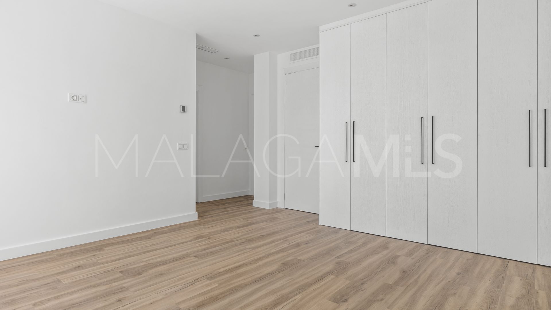 Las Adelfas, villa for sale