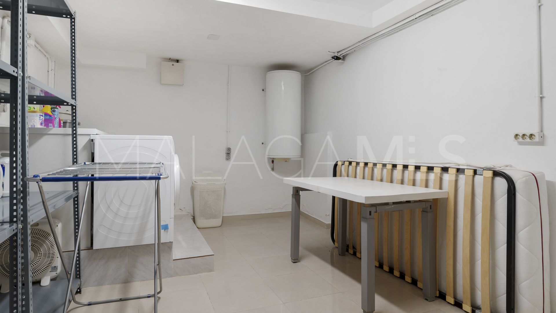 Villa for sale in Nueva Andalucia