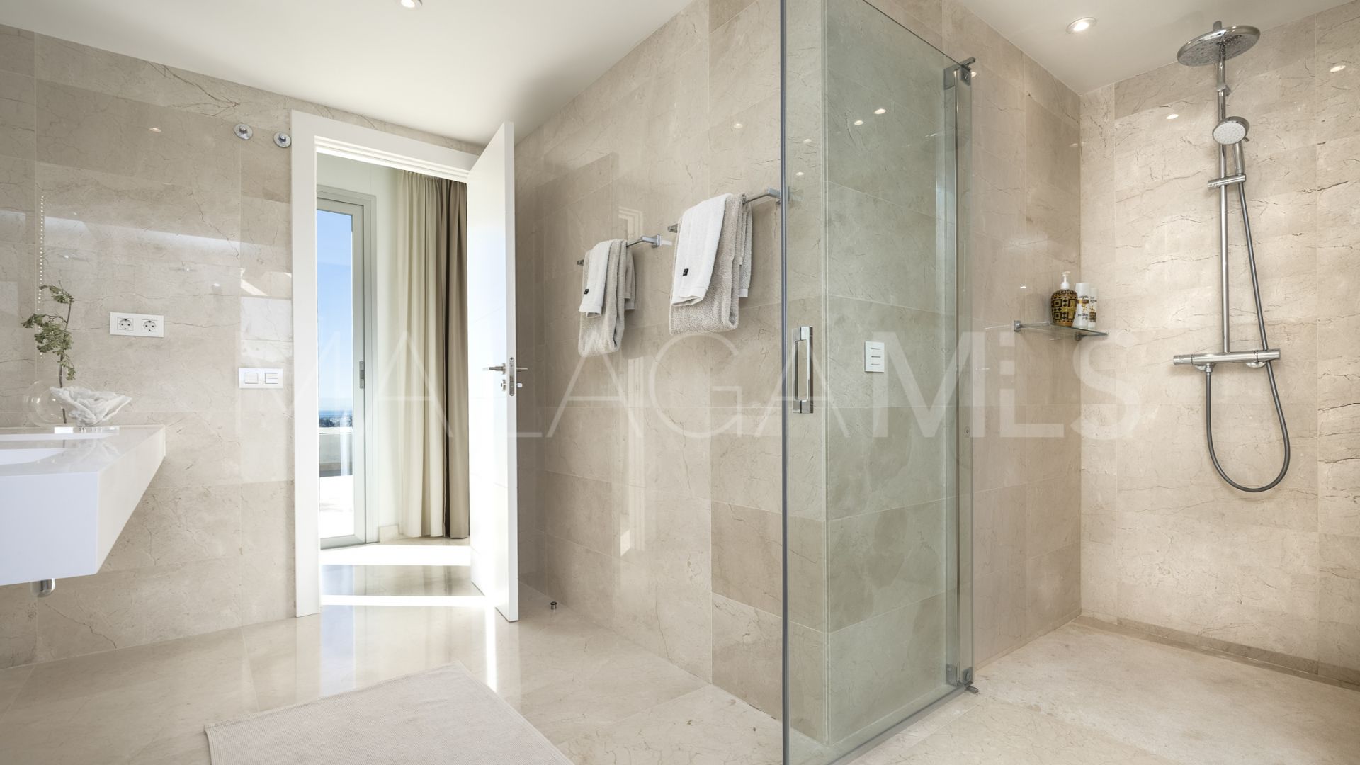 Tvåvånings takvåning for sale in La Morelia de Marbella