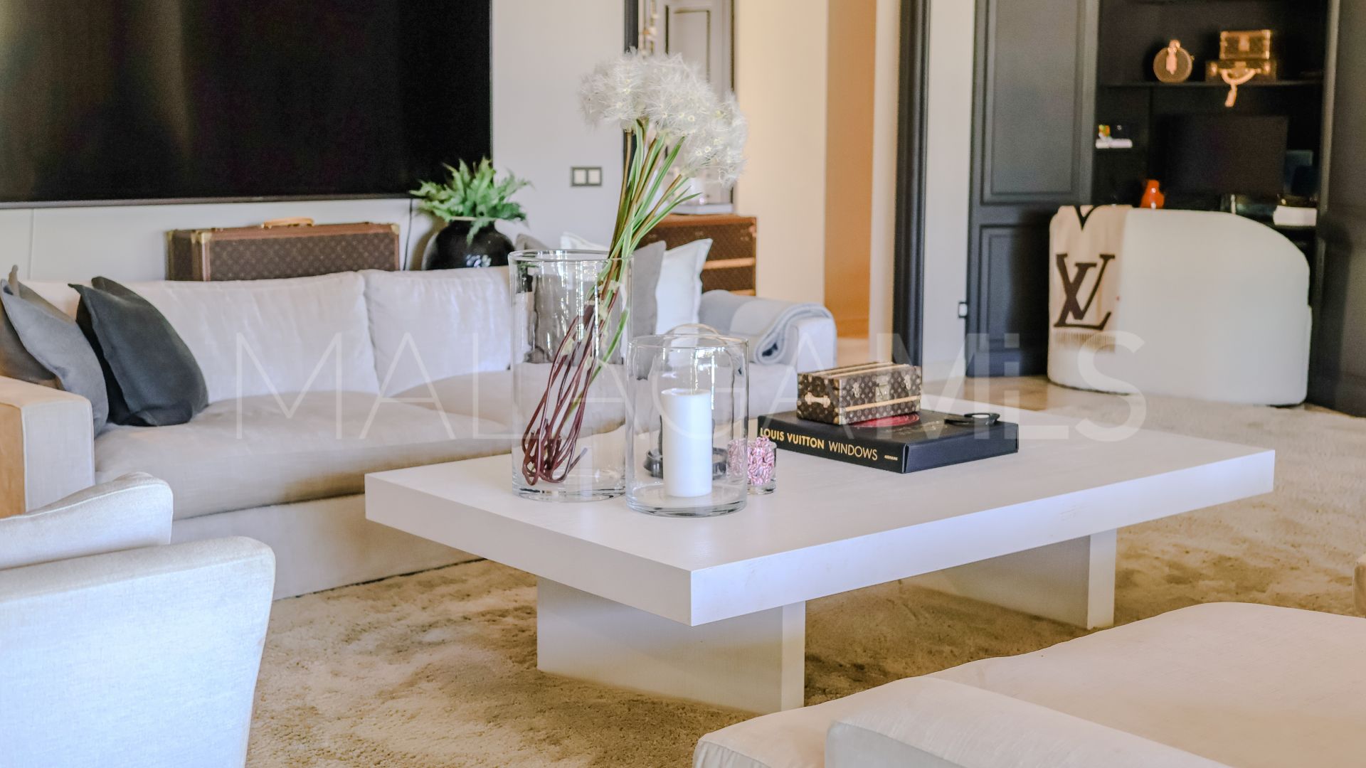 Villa for sale in Las Brisas del Golf