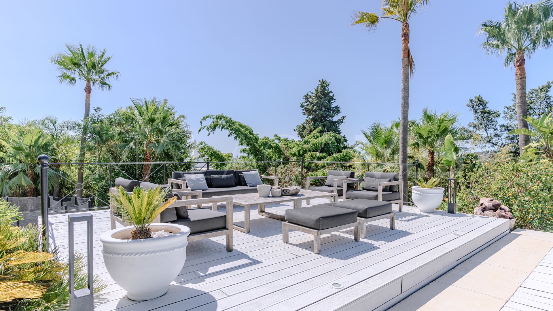 Villa for sale in Las Brisas del Golf