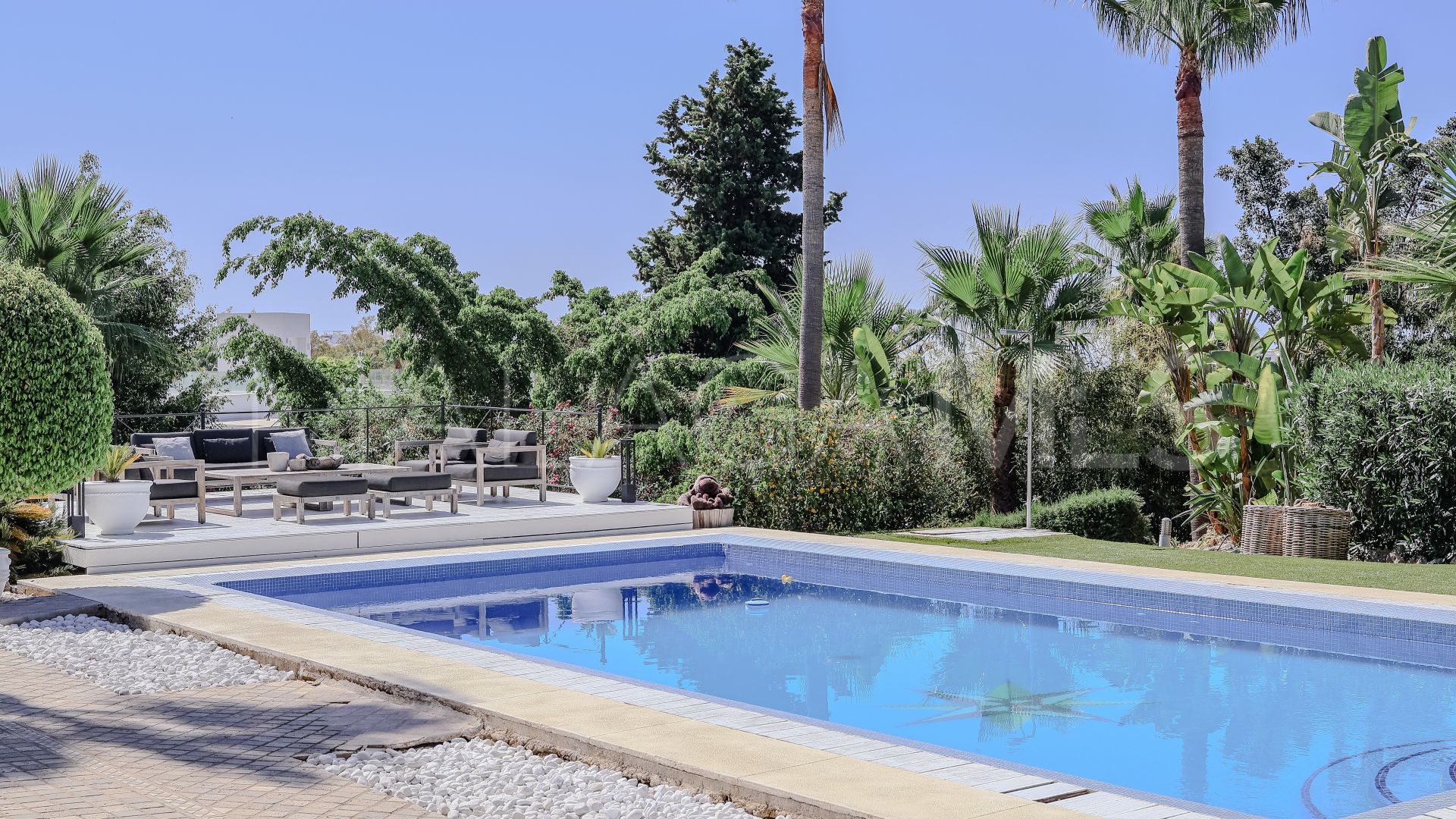 Villa for sale in Las Brisas del Golf