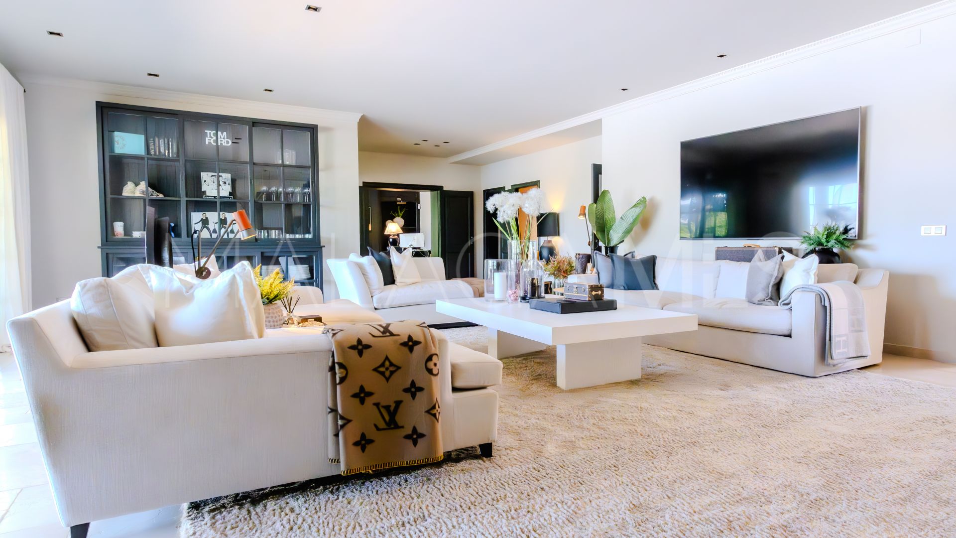 Villa for sale in Las Brisas del Golf