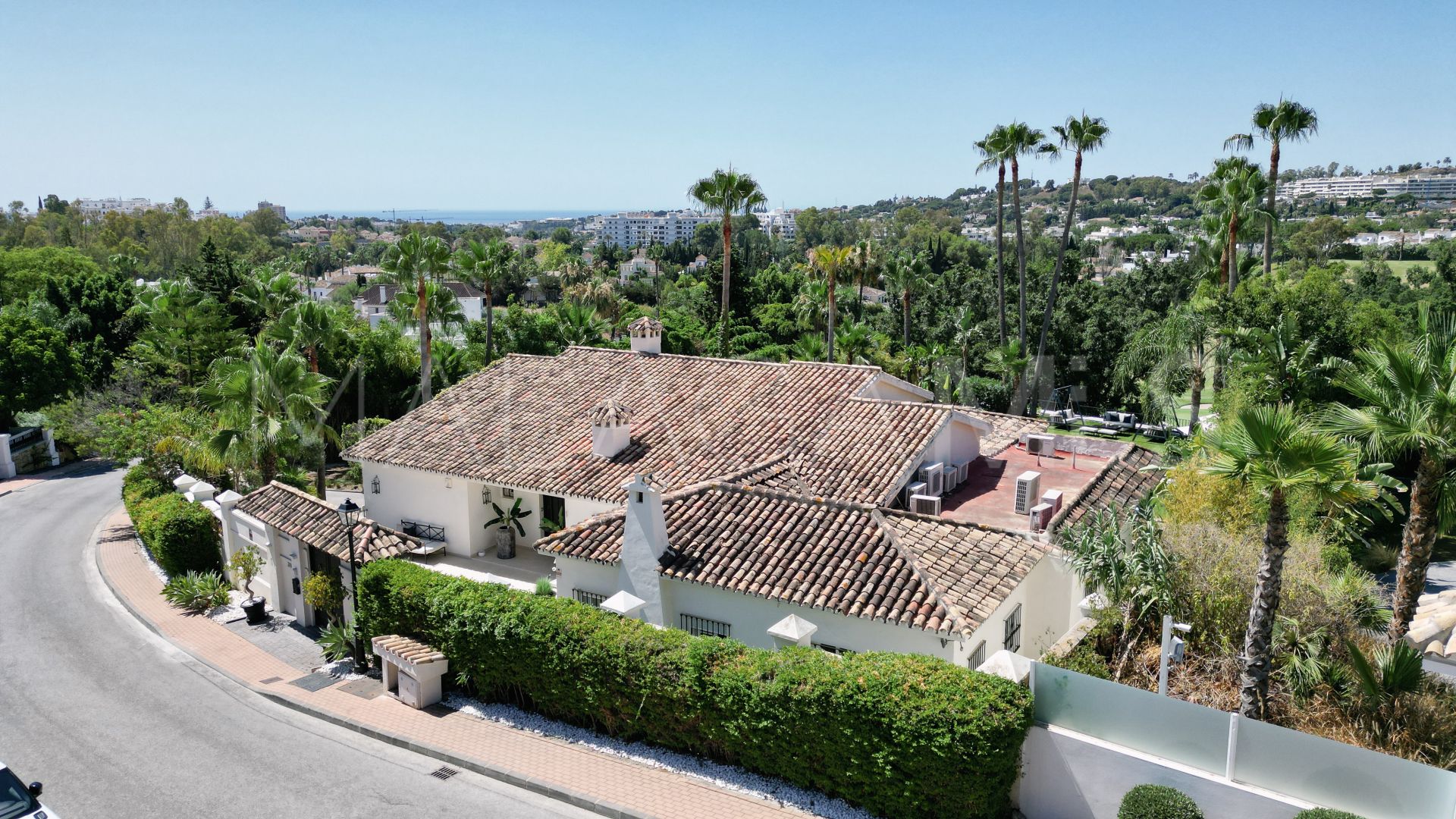Villa for sale in Las Brisas del Golf