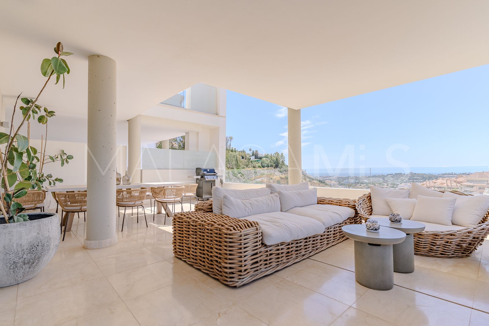 Duplex for sale in Nueva Andalucia