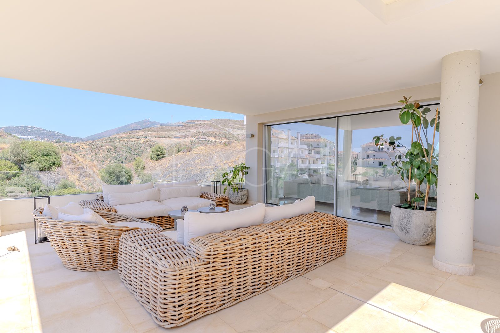 Duplex a la venta in Nueva Andalucia