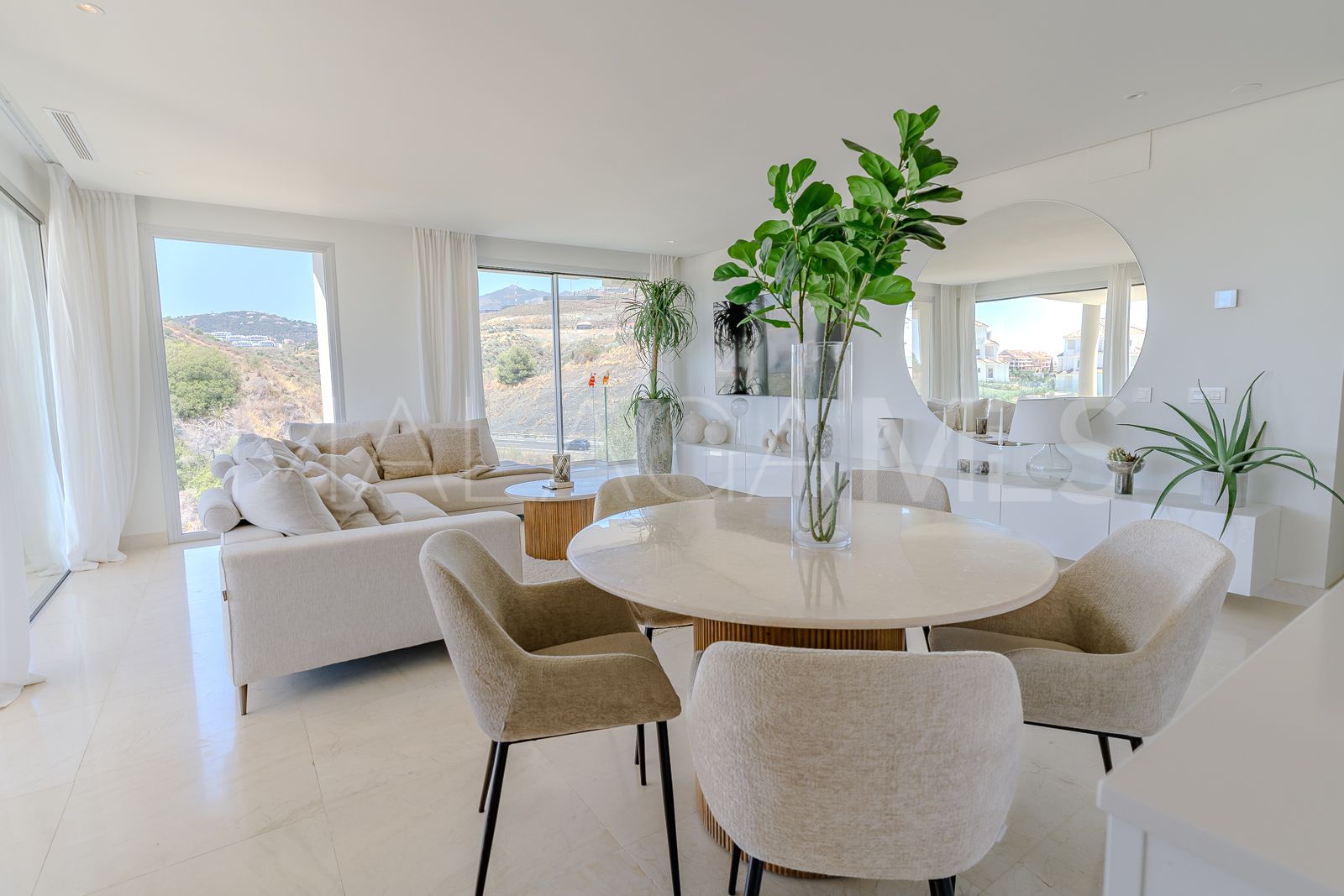 Duplex a la venta in Nueva Andalucia