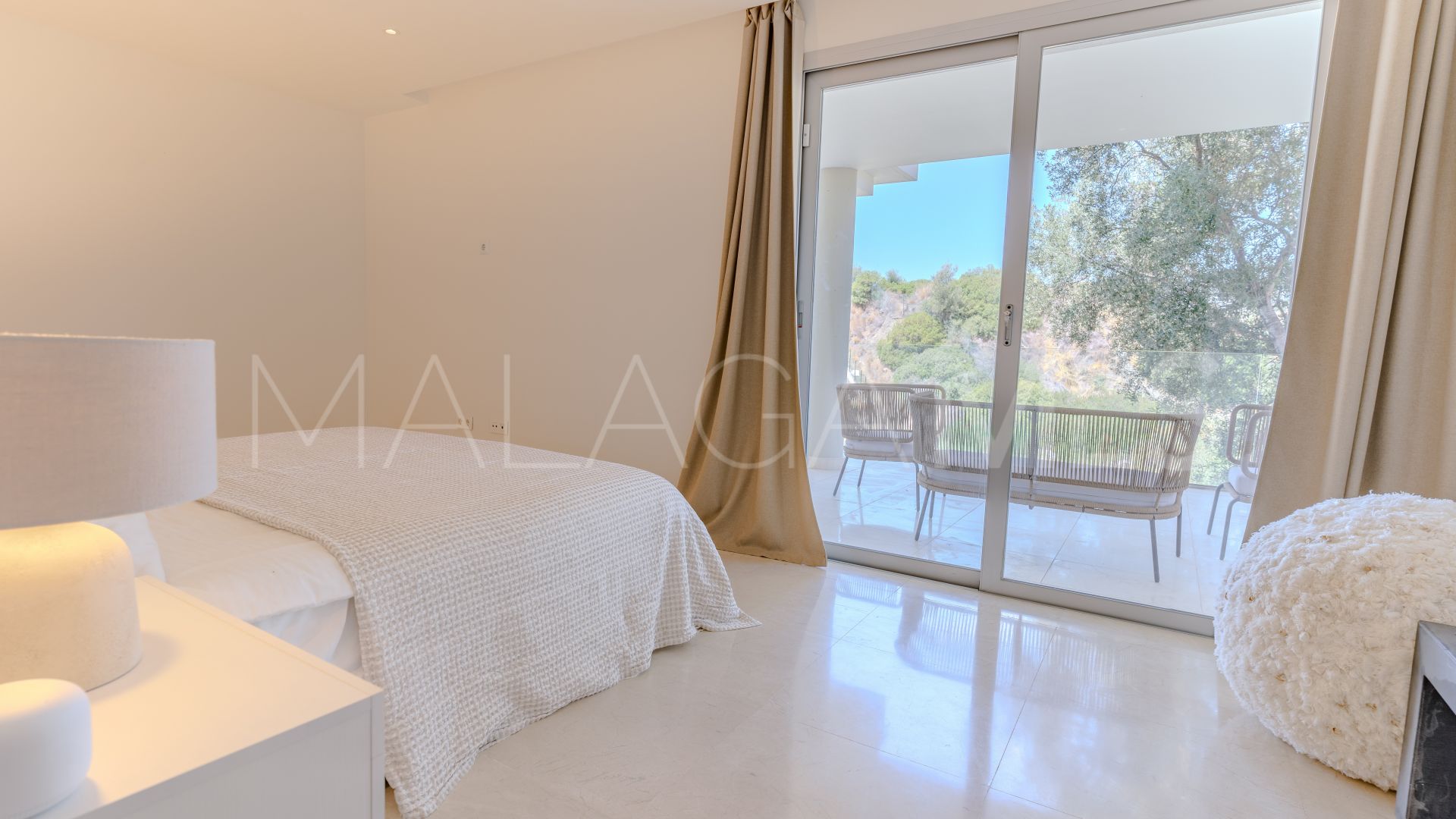 Duplex-wohnung for sale in La Morelia de Marbella
