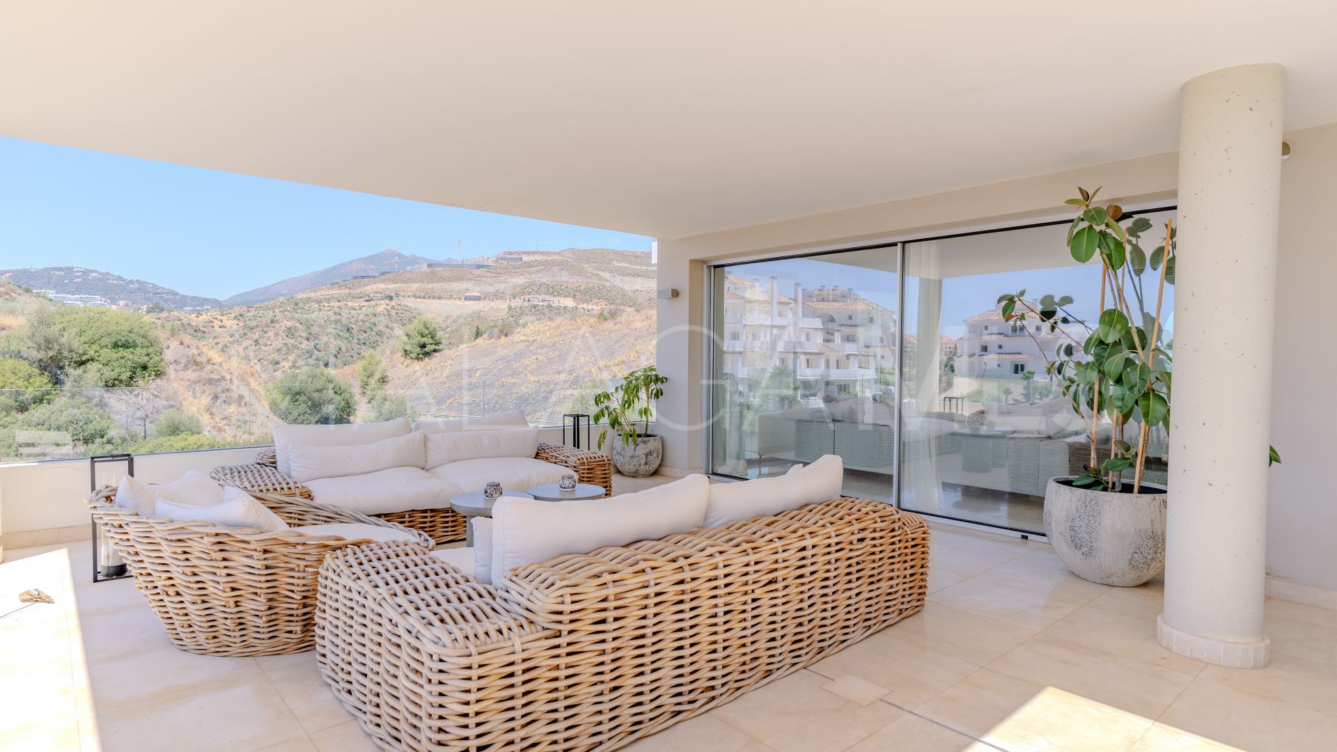 Duplex-wohnung for sale in La Morelia de Marbella
