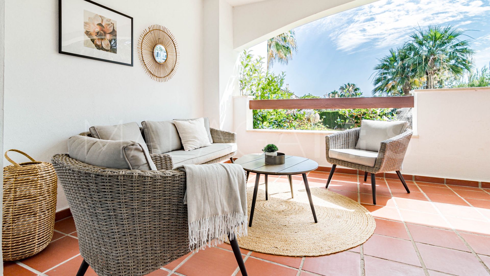 Nueva Andalucia, apartamento planta baja for sale de 2 bedrooms