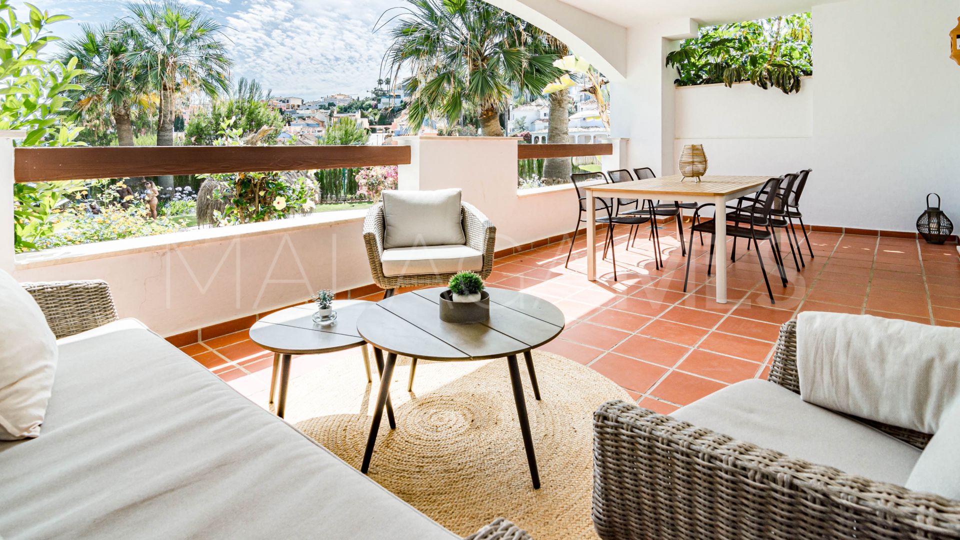 Appartement rez de chaussée for sale in Nueva Andalucia