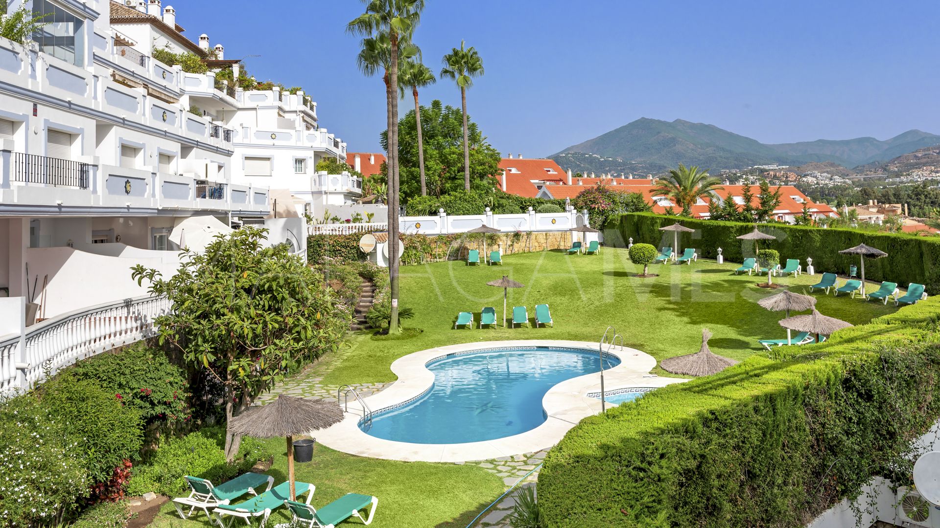 Zweistöckiges penthouse for sale in Nueva Andalucia