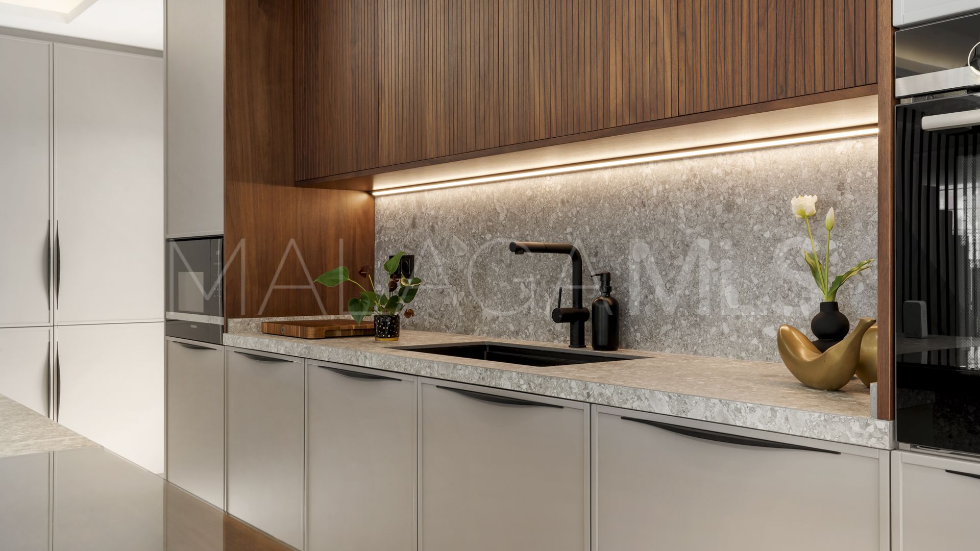Zweistöckiges penthouse for sale in Nueva Andalucia