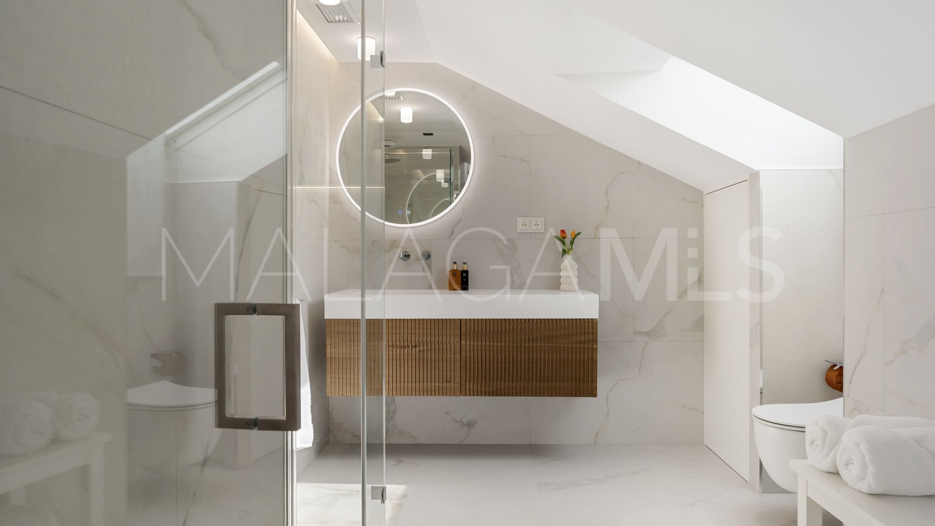 Zweistöckiges penthouse for sale in Nueva Andalucia