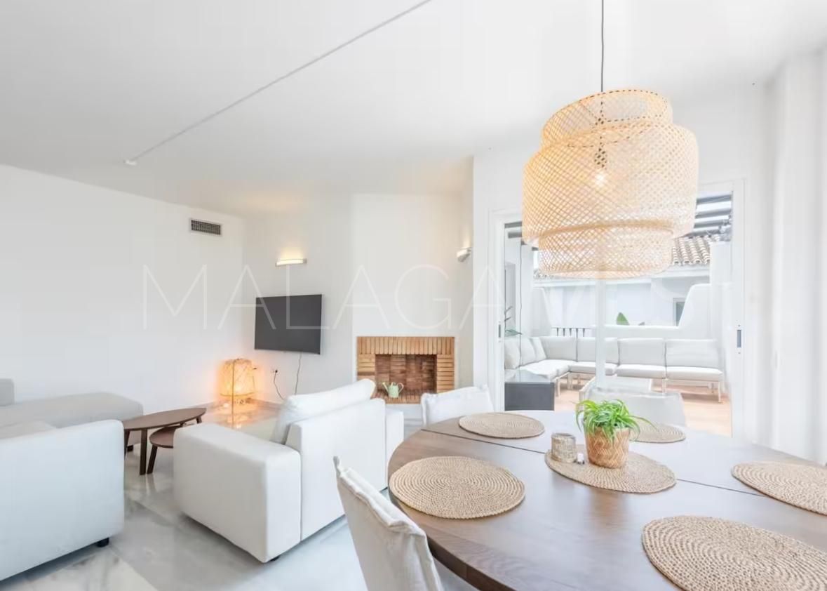 For sale Los Naranjos de Marbella 1 bedroom penthouse