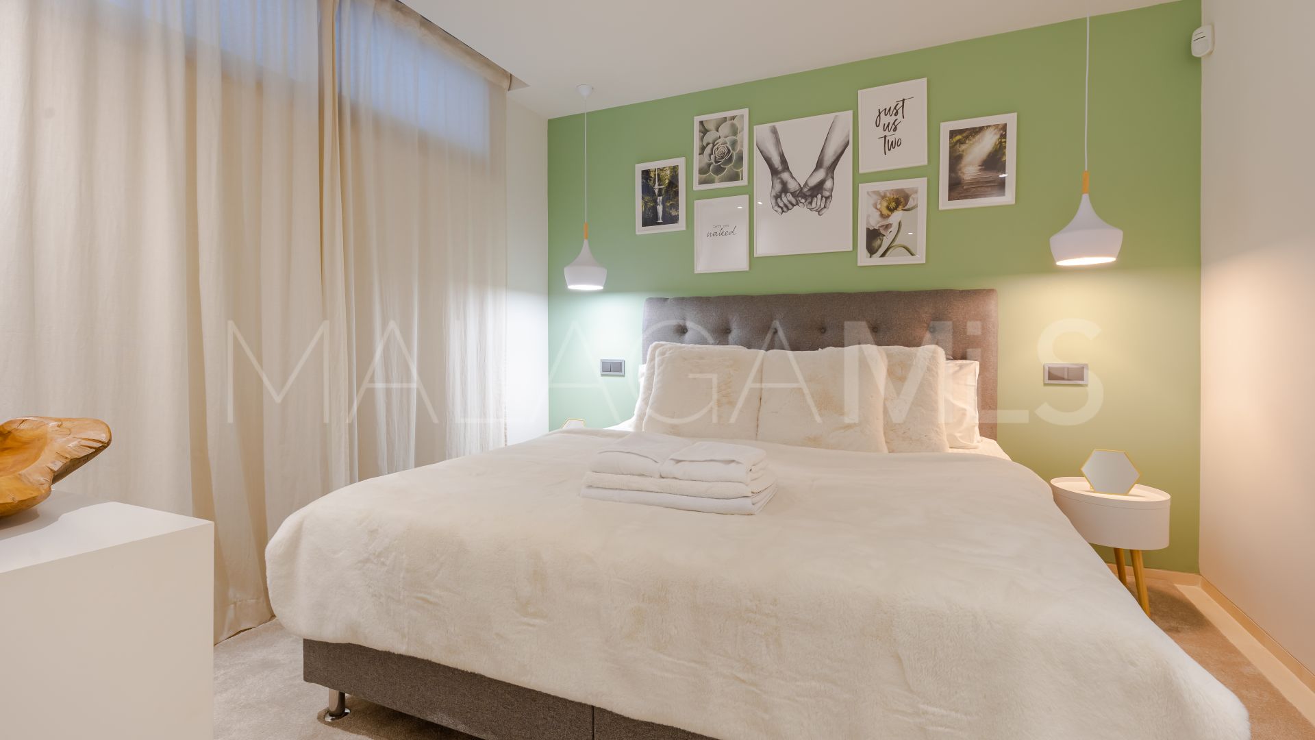 Villa for sale in Nueva Andalucia