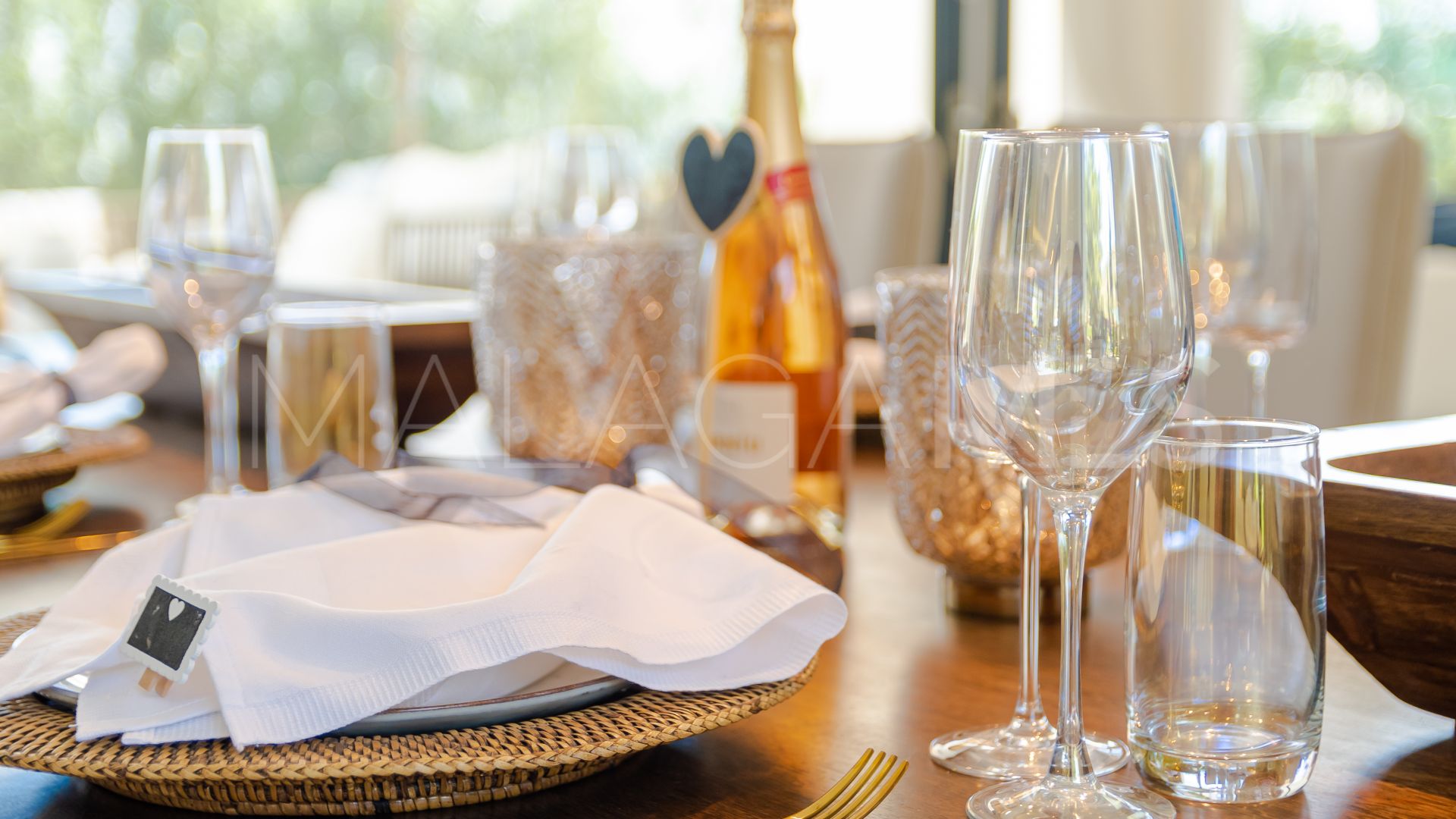 Villa for sale in Nueva Andalucia