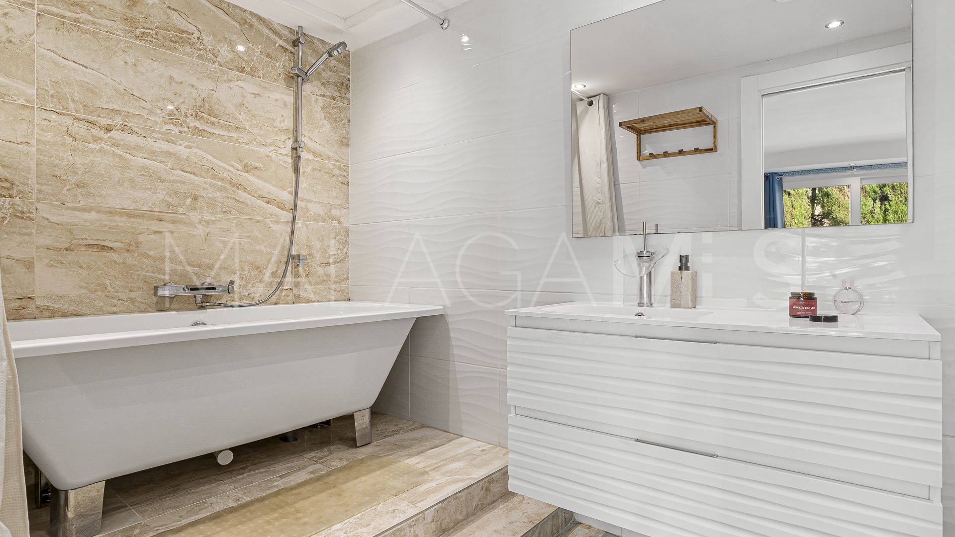 Hus i byn for sale in Marbella Öst