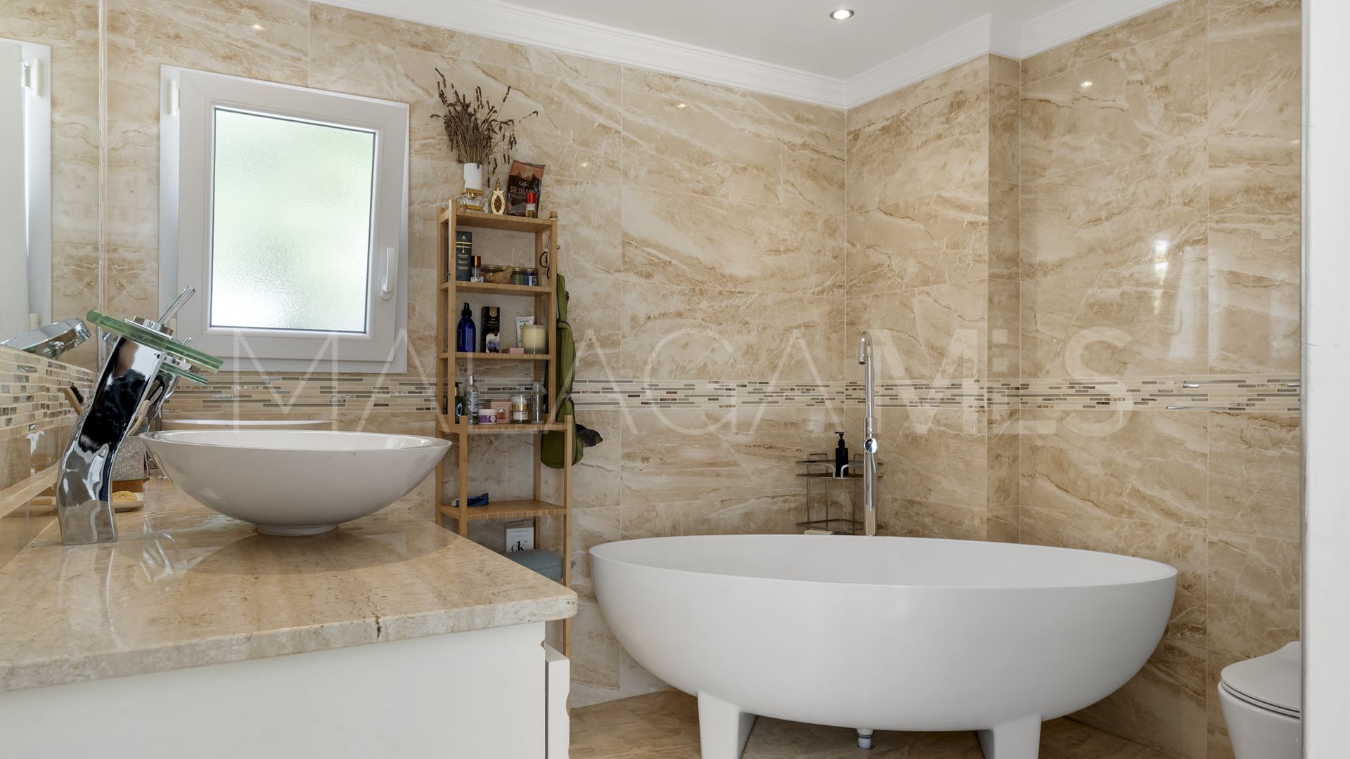 Hus i byn for sale in Marbella Öst