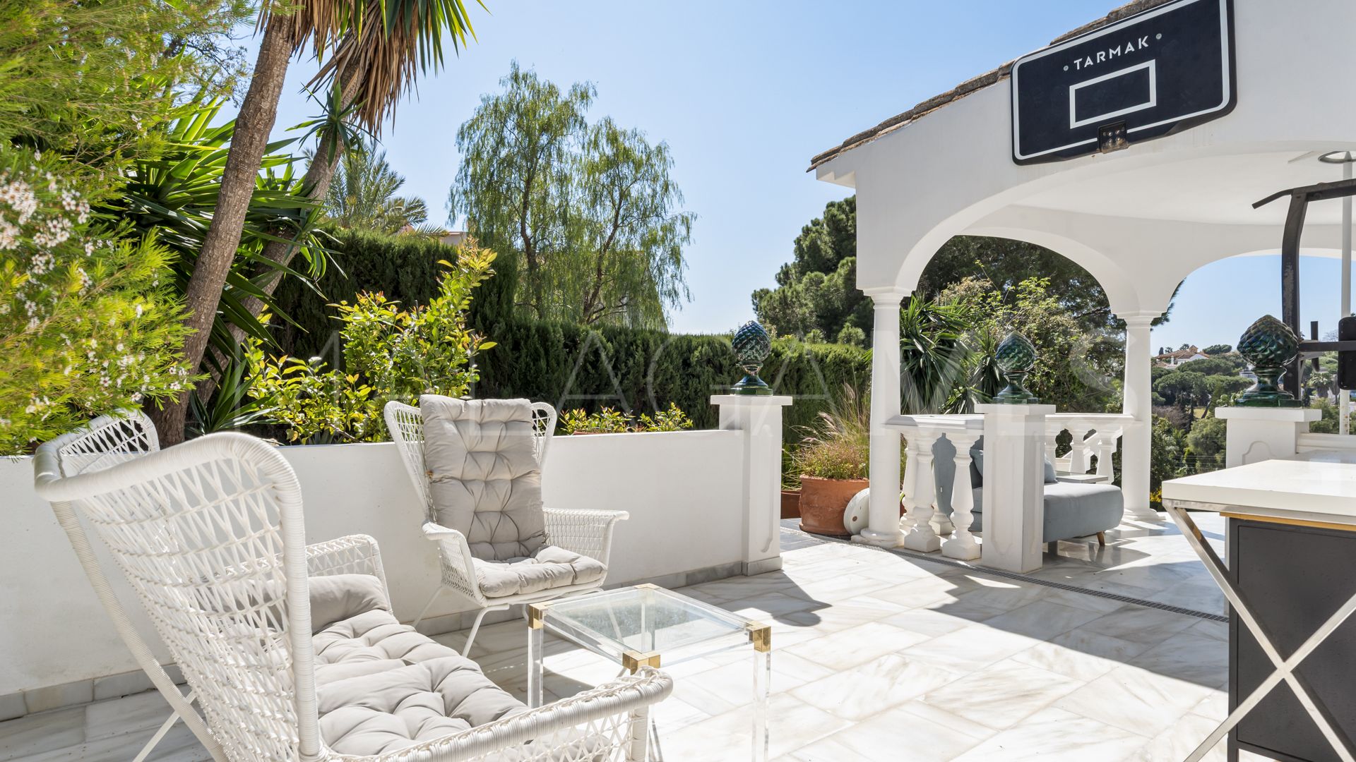 Hus i byn for sale in Marbella Öst