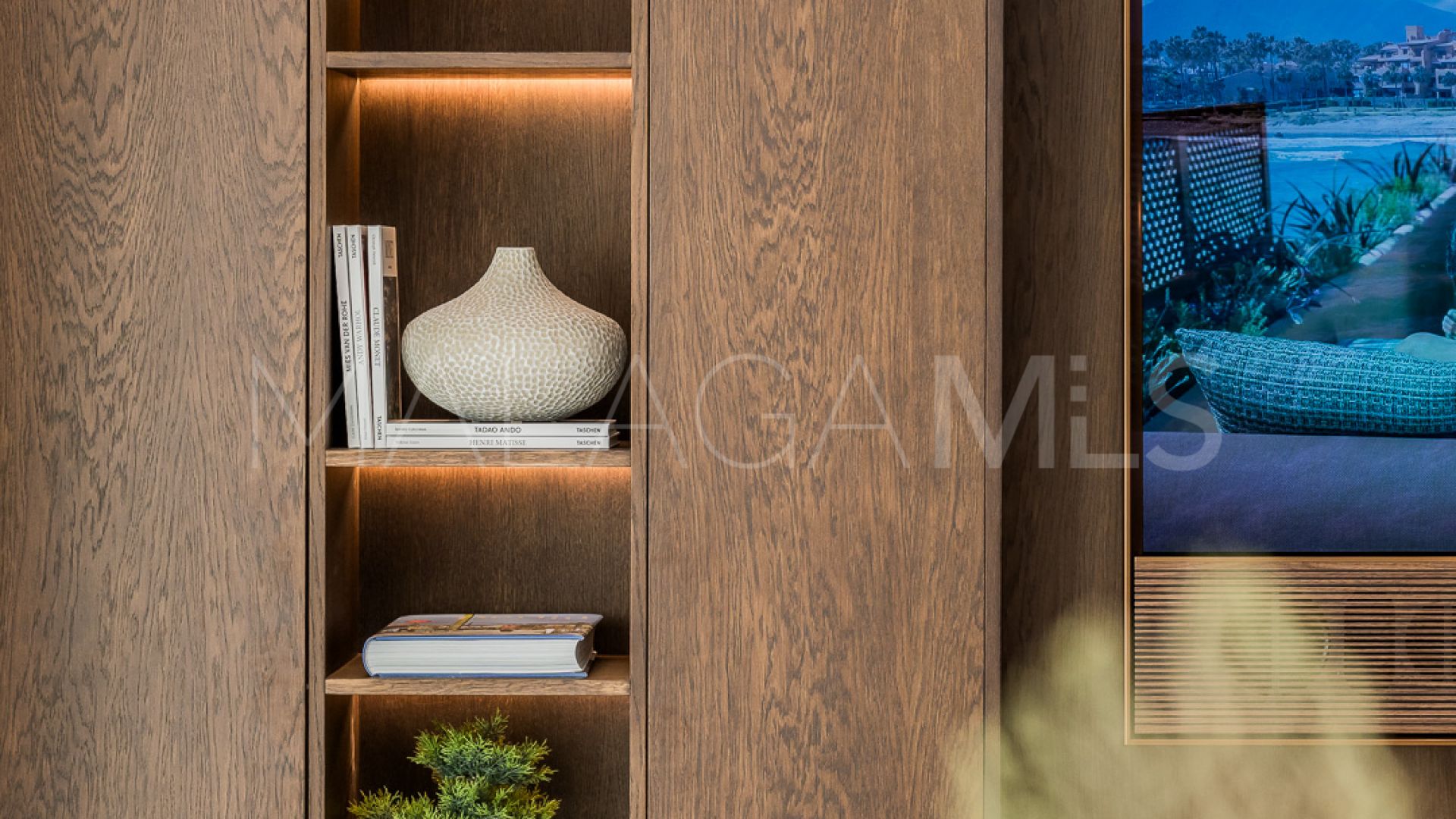 Buy apartamento with 3 bedrooms in Los Monteros Palm Beach