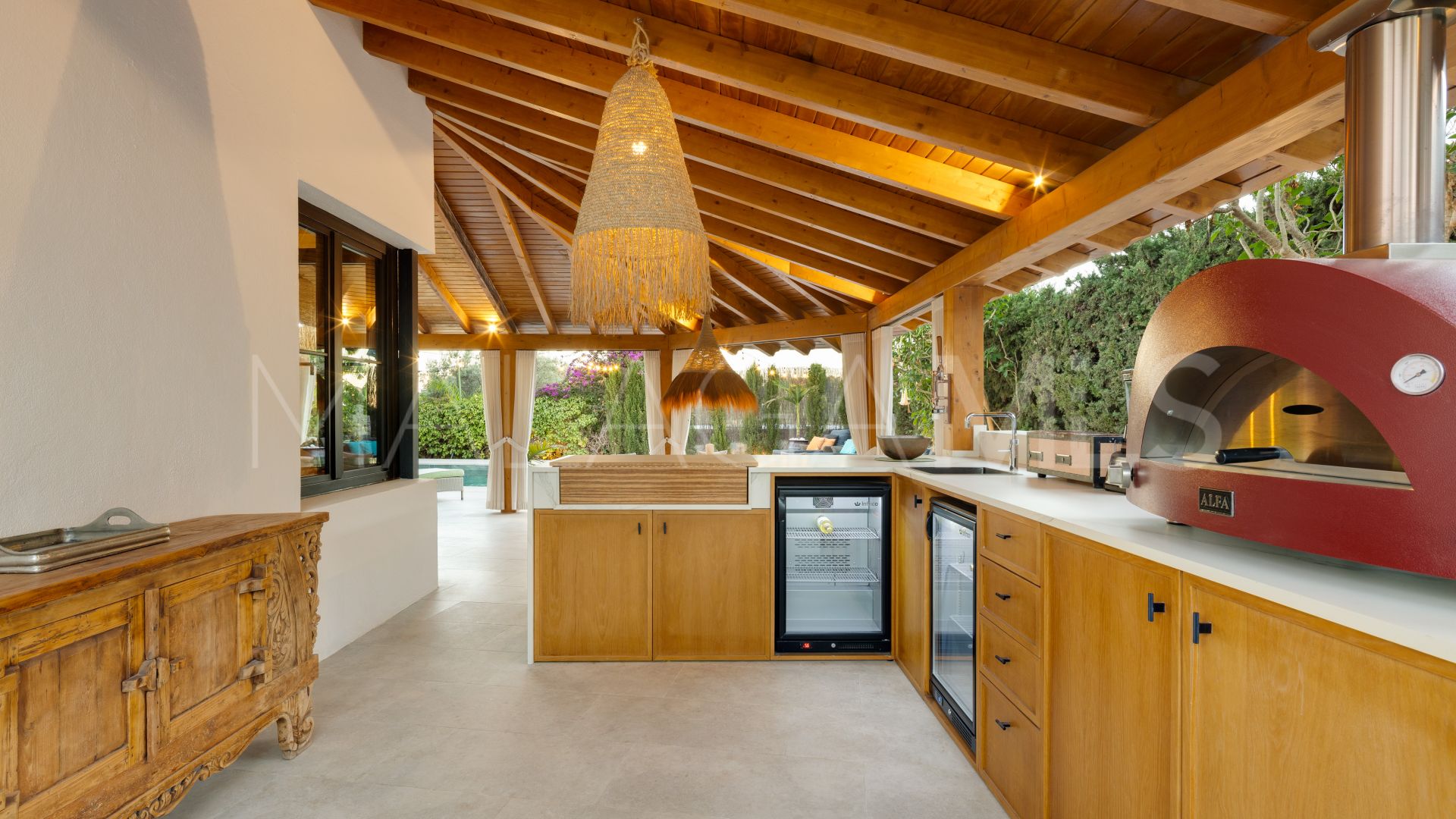 Villa for sale in Guadalmina Alta