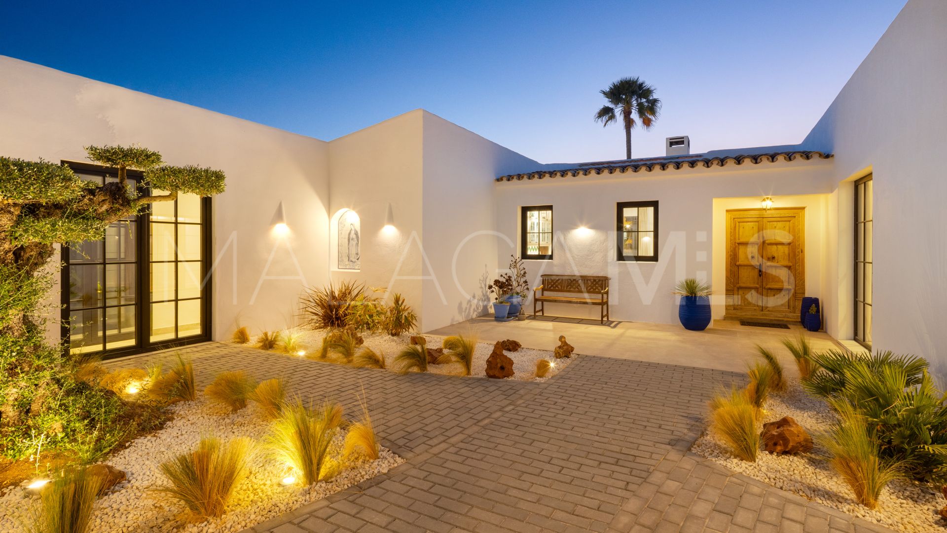 Villa for sale in Guadalmina Alta