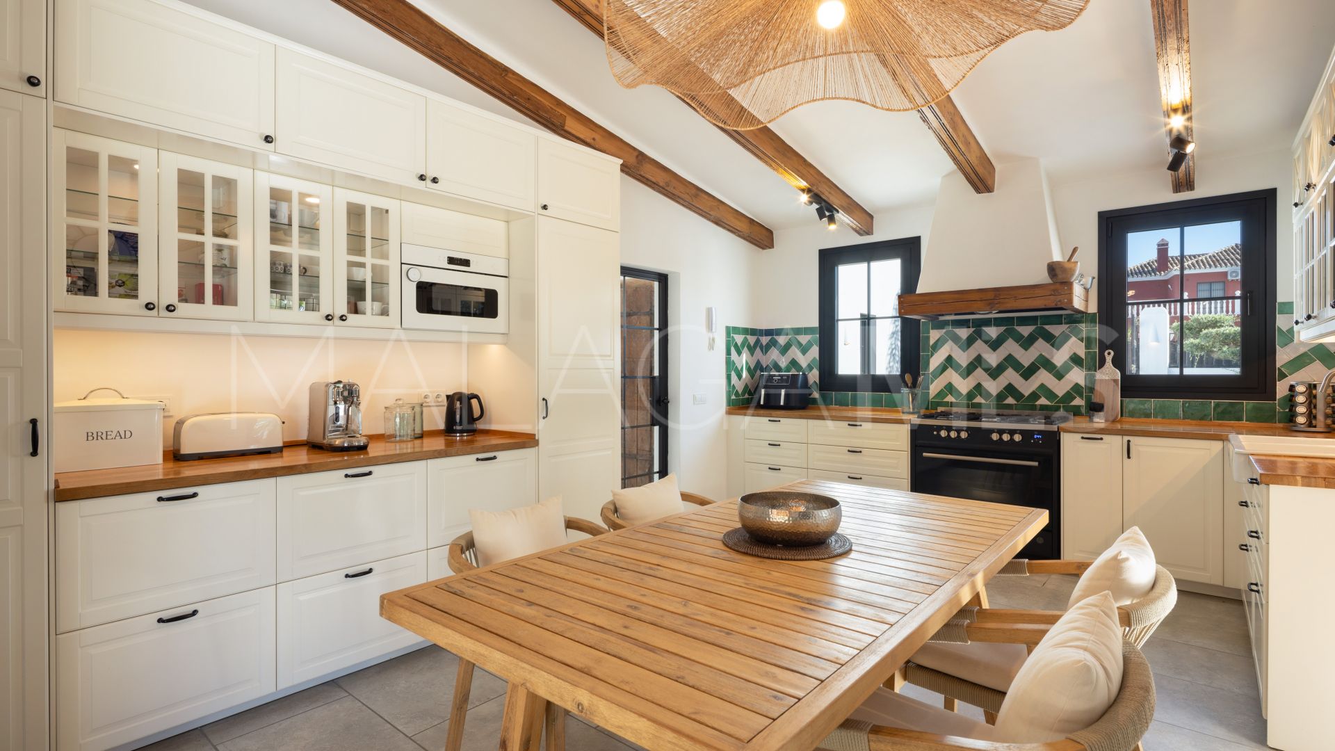 Villa for sale in Guadalmina Alta