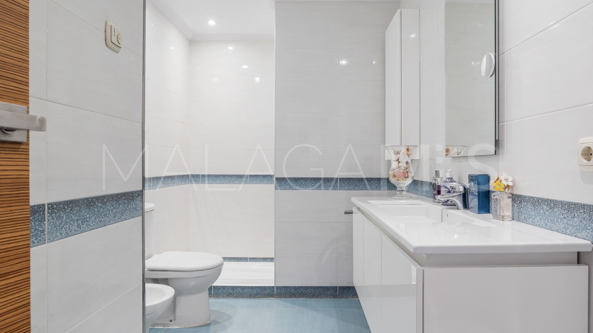 Duplex penthouse for sale in Monte Halcones