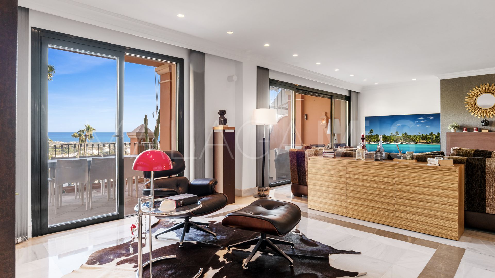 Duplex penthouse for sale in Monte Halcones